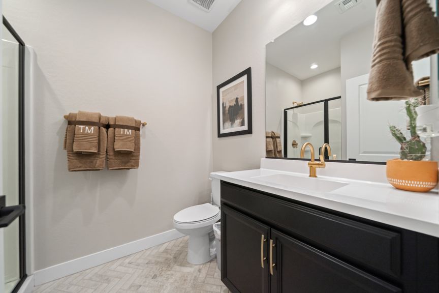 Parkside Los Cielos RM2 Bath 3