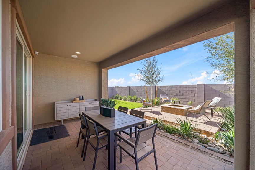 Parkside Los Cielos RM2 Backyard  1