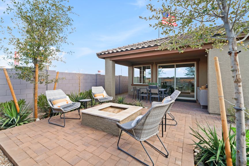 Parkside Los Cielos RM2 Backyard  3