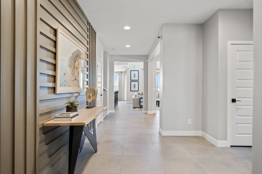 Parkside Los Cielos RM4 Foyer