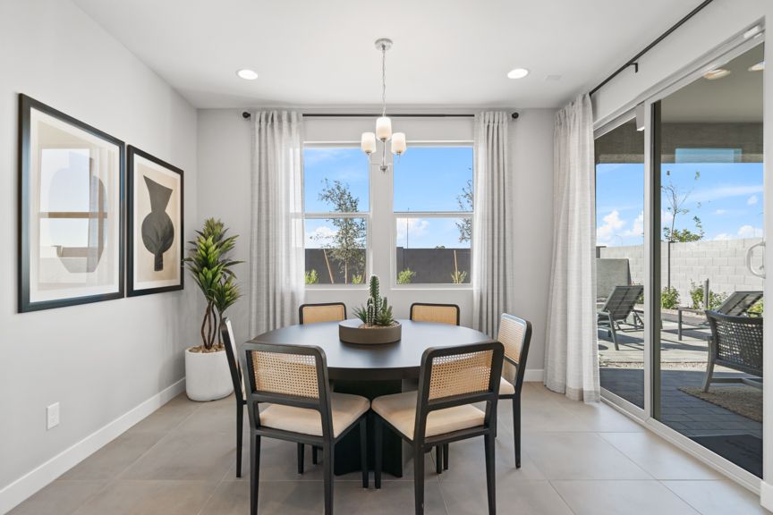 Parkside Los Cielos RM4 Dining  2