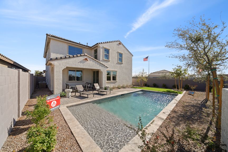 Parkside Los Cielos RM4 Backyard  1