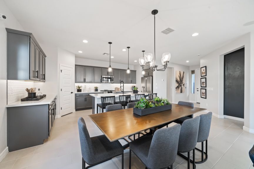 Parkside Rio Vista 35-1 Dining