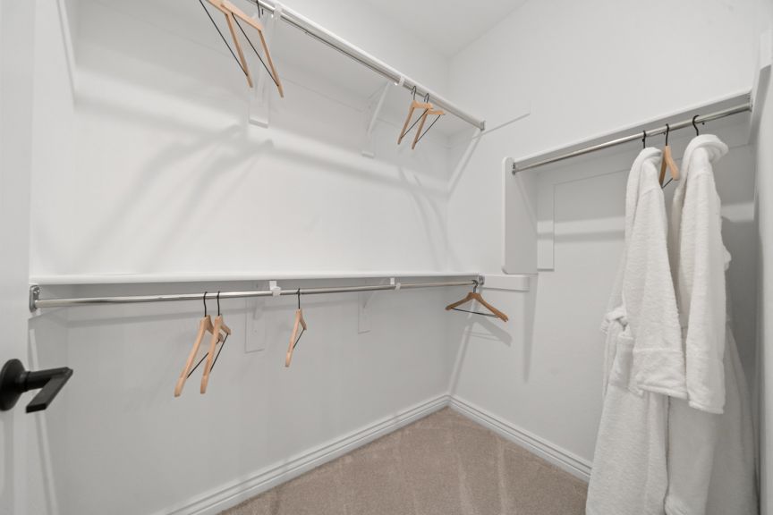 Parkside Rio Vista 35-1 Primary Walk-in Closet