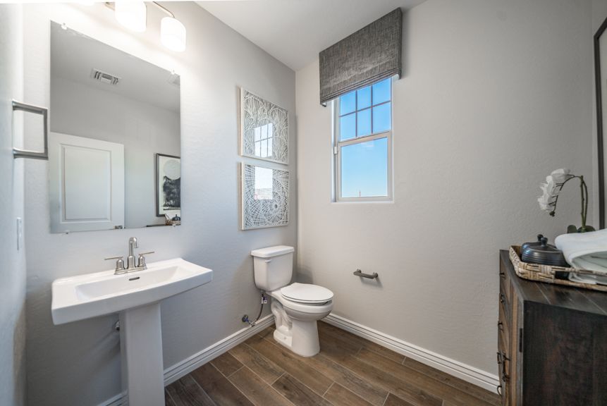 Parkside Villas RM 4 Half Bath