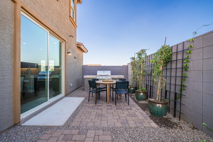 Parkside Villas RM 4 Backyard 3