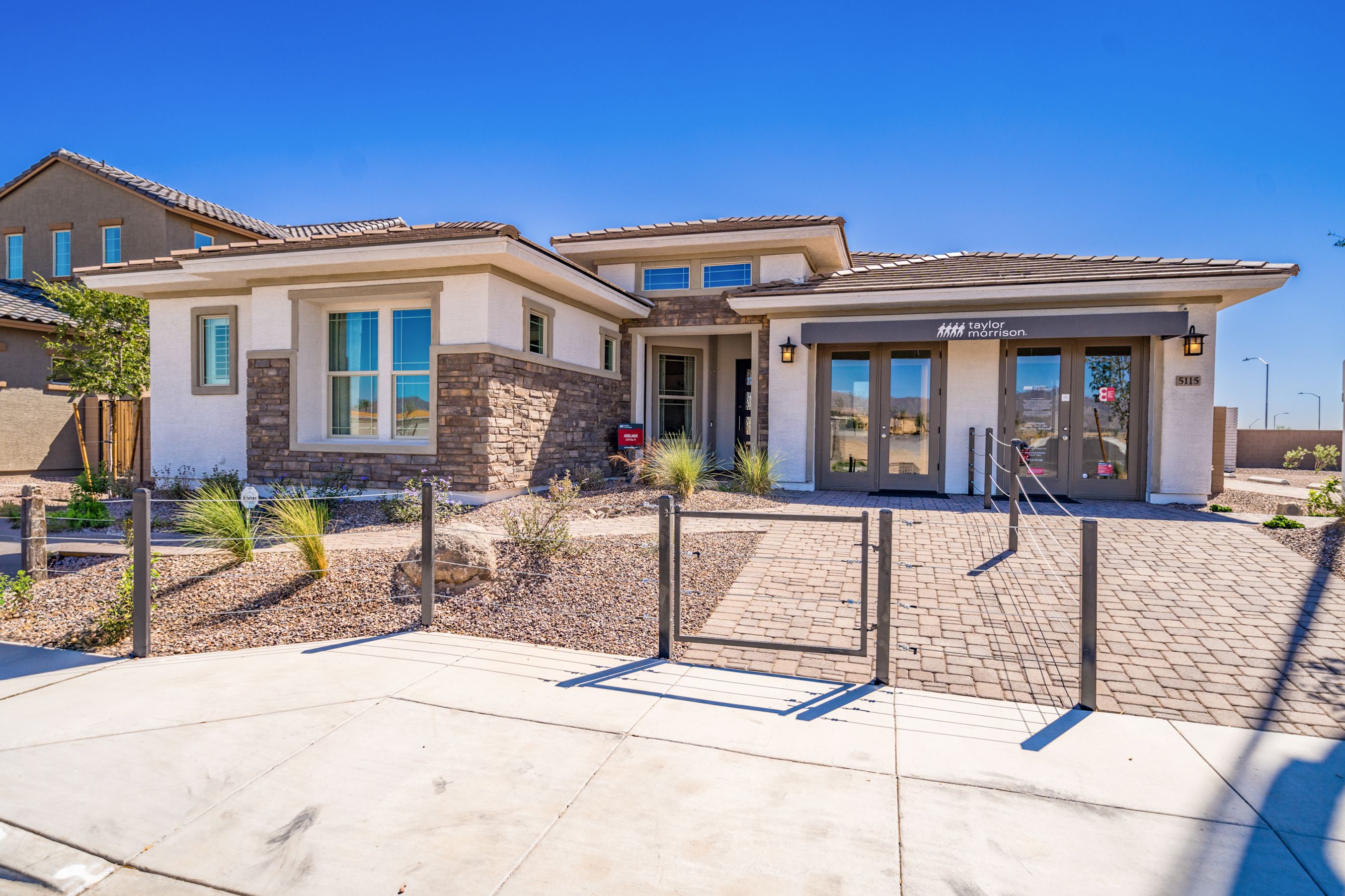 Allen Ranches Expedition Adelaide_Exterior 2