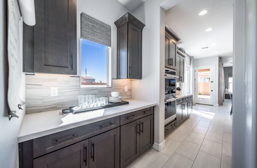 Allen Ranches Expedition HamptonButlers Pantry  1