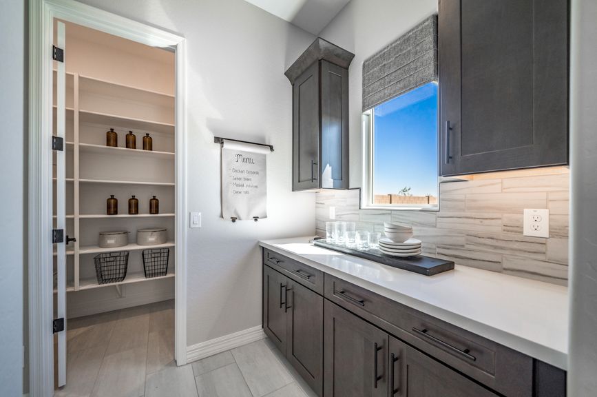 Allen Ranches Expedition HamptonButlers Pantry  2