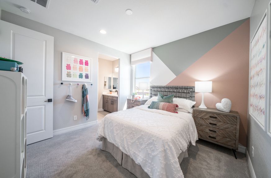 Allen Ranches Expedition Hampton_Secondary Bed 4