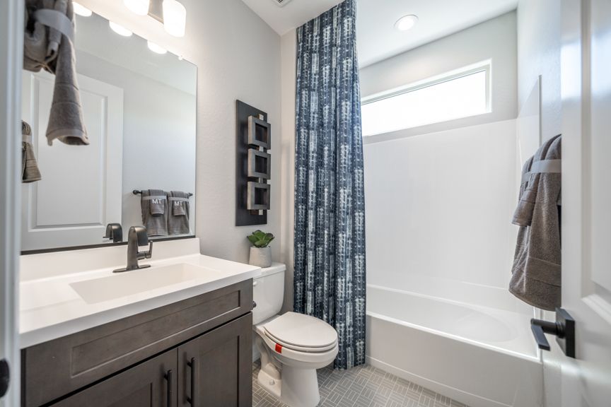 Allen Ranches Expedition Hampton_Secondary Bath 3