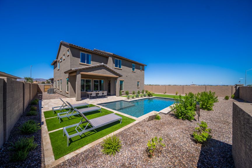 Allen Ranches Expedition HamptonBackyard  4