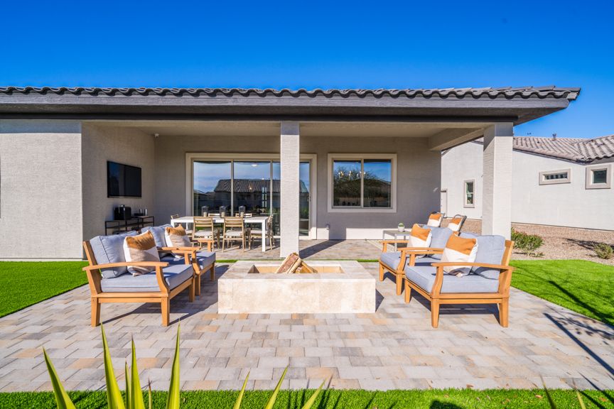 CantaMia HillaryBackyard  4