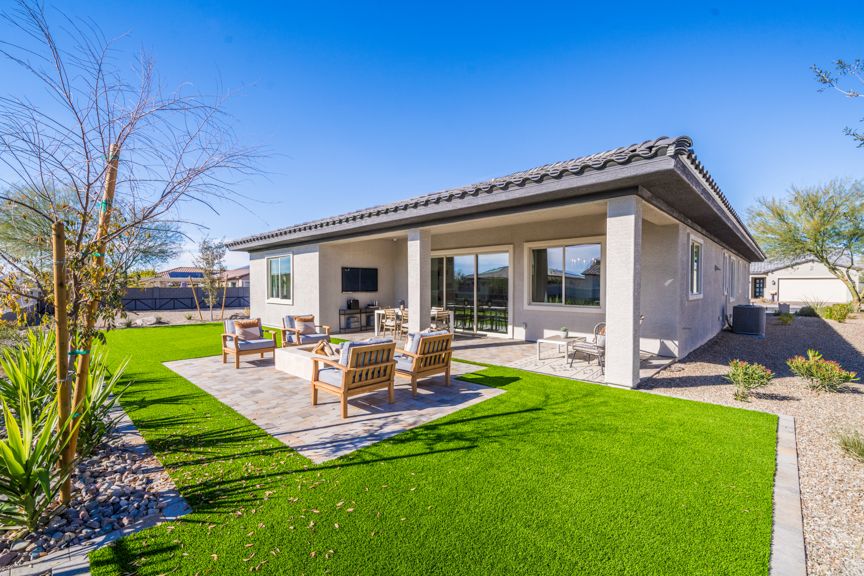 CantaMia Hillarybackyard  5