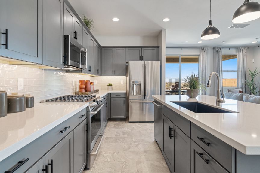 Lucero SandstoneKitchen  3