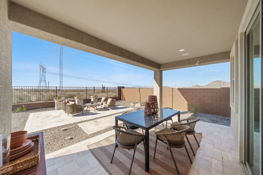 Lucero SandstoneBackyard  4