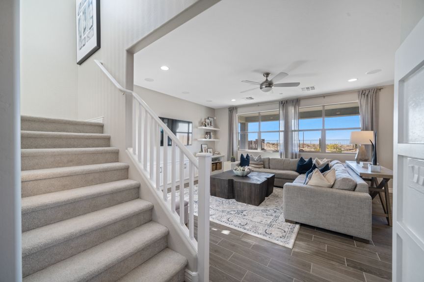 Lucero Discovery SiennaGreat Room  1