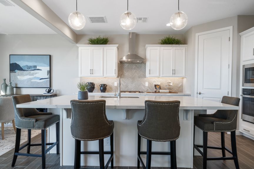 Lucero Discovery SiennaKitchen  1