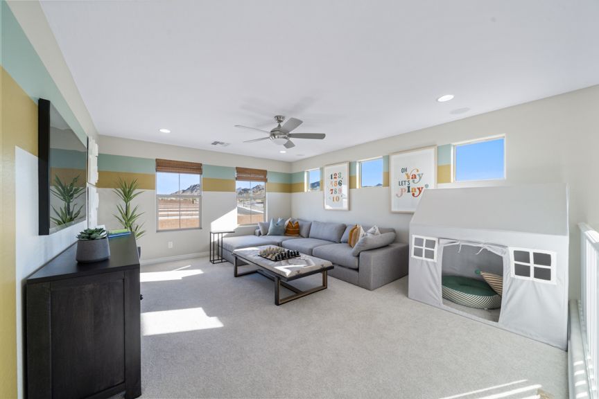 Lucero Discovery SiennaLoft  1