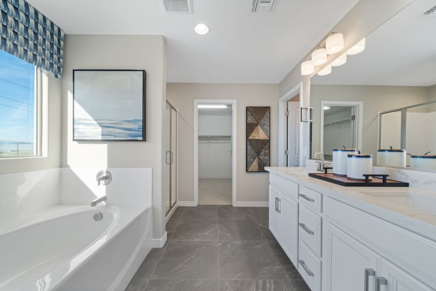 Lucero Discovery SiennaPrimary Bath  1