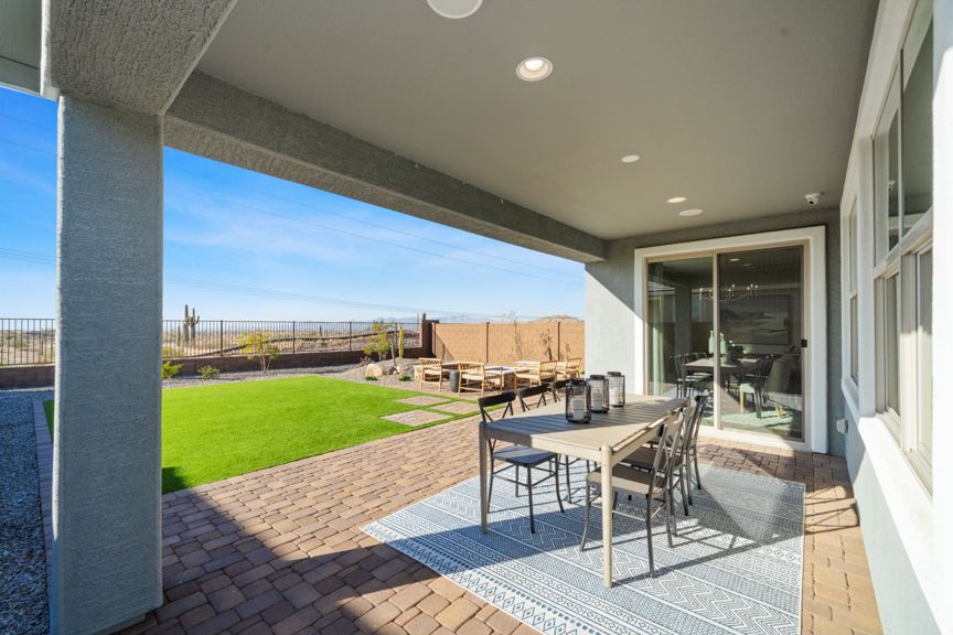 Lucero Discovery SiennaBackyard  1