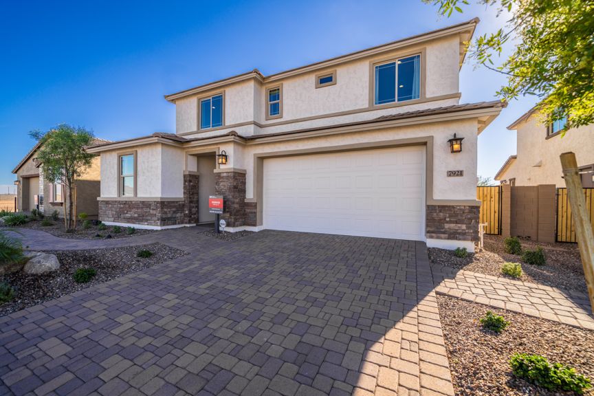 Hawes Encore Redwood_Exterior