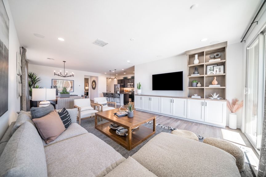 Hawes Encore Sapphire_Great Room 2