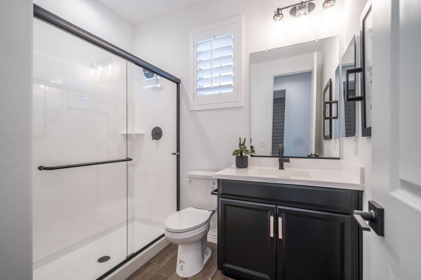 Hawes Encore Sapphire_Bathroom