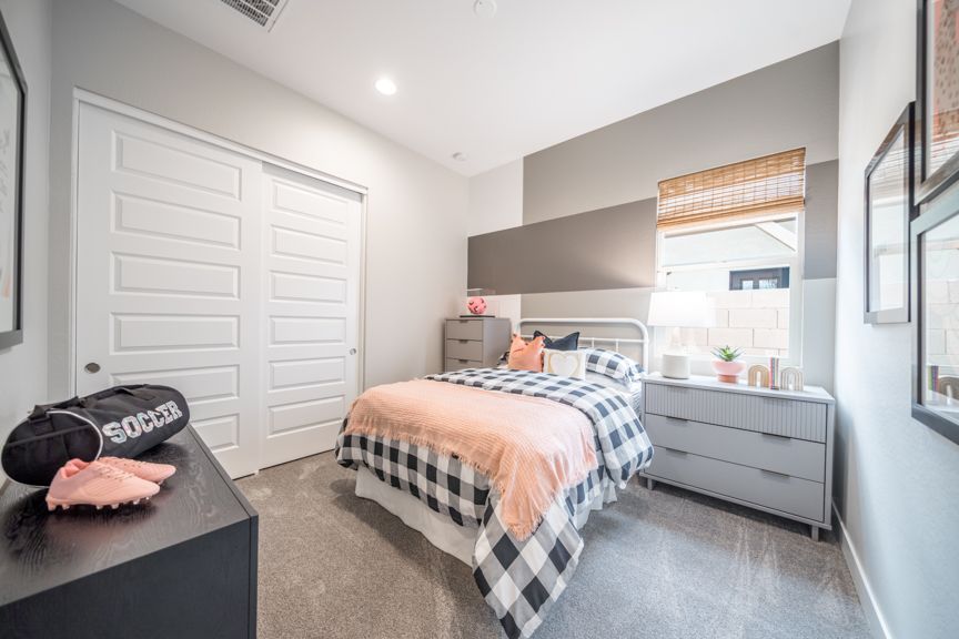 Hawes Landmark_Cambridge Bed 3