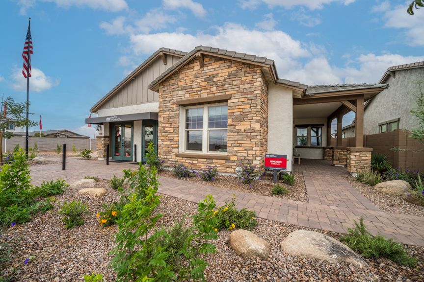 Hawes Landmark Windsor_Exterior 2