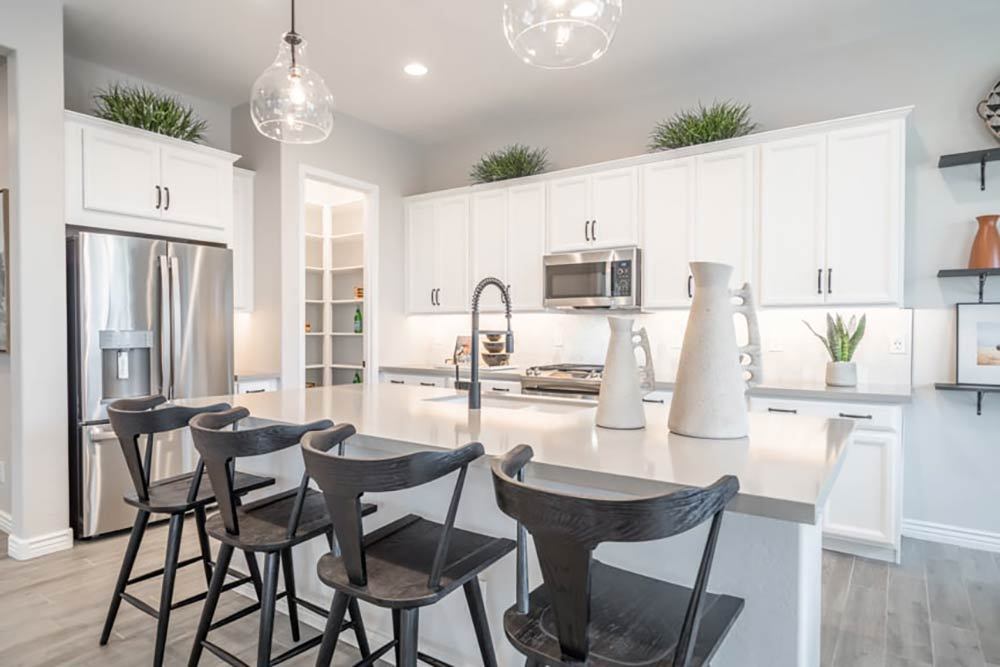 Hawes Landmark Windsor Kitchen  3