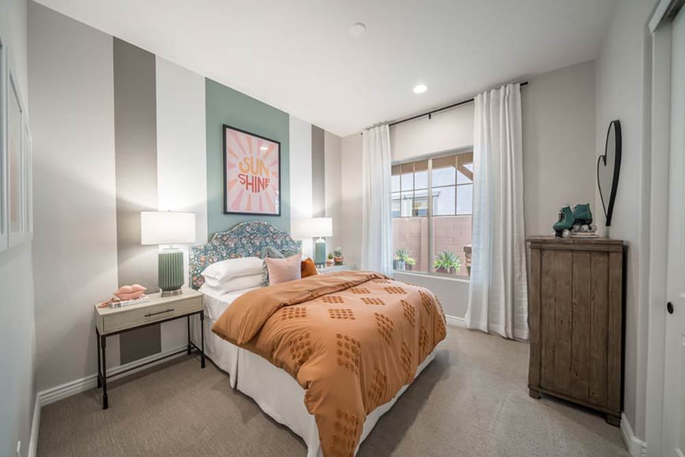 Hawes Landmark Windsor Bed 2