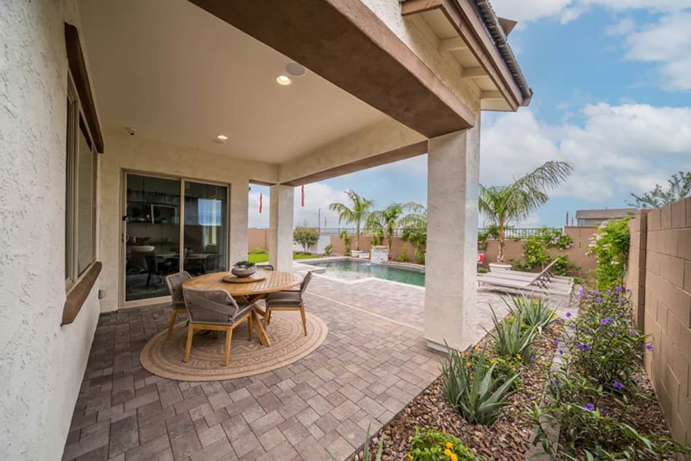 Hawes Landmark Windsor Backyard  3