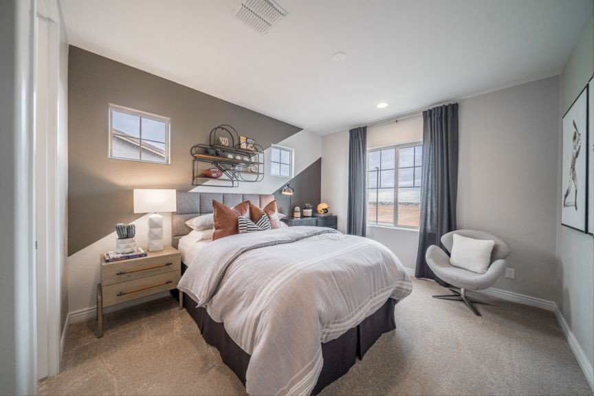 Hawes Venture I Bed  2