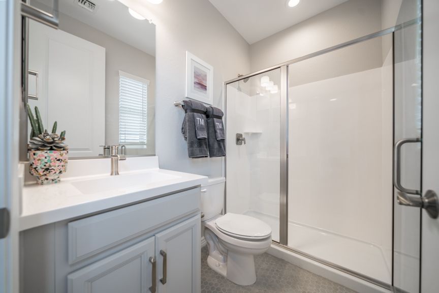 Hawes Venture I Bath 2