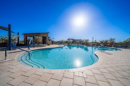 La Mira_Pool 2