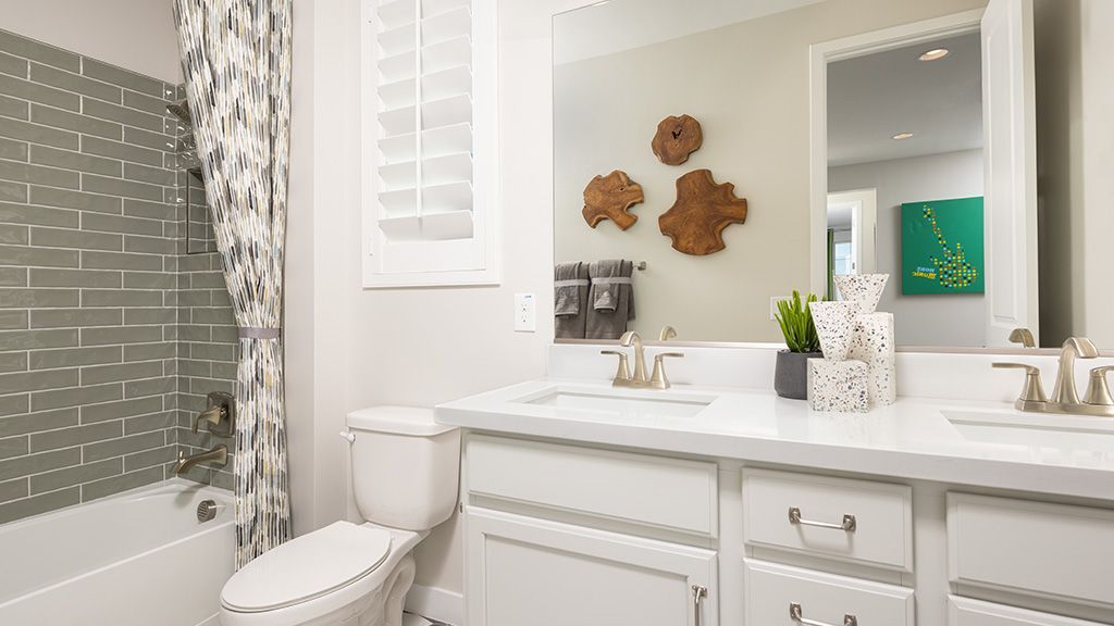 Ellsworth Ranch Landmark_Rockford Bath3