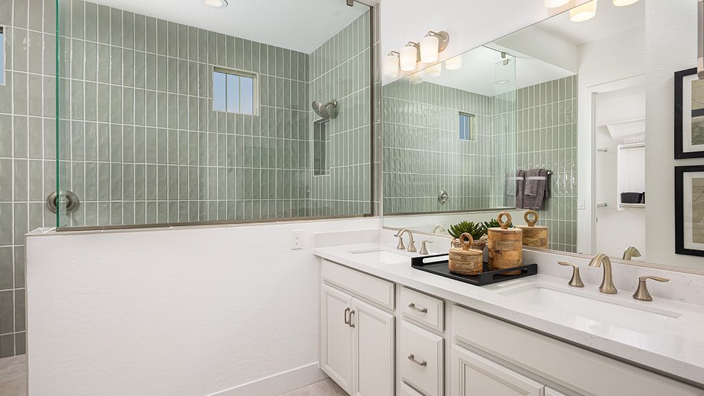 LLegado Landmark Cambridge Primary Bath