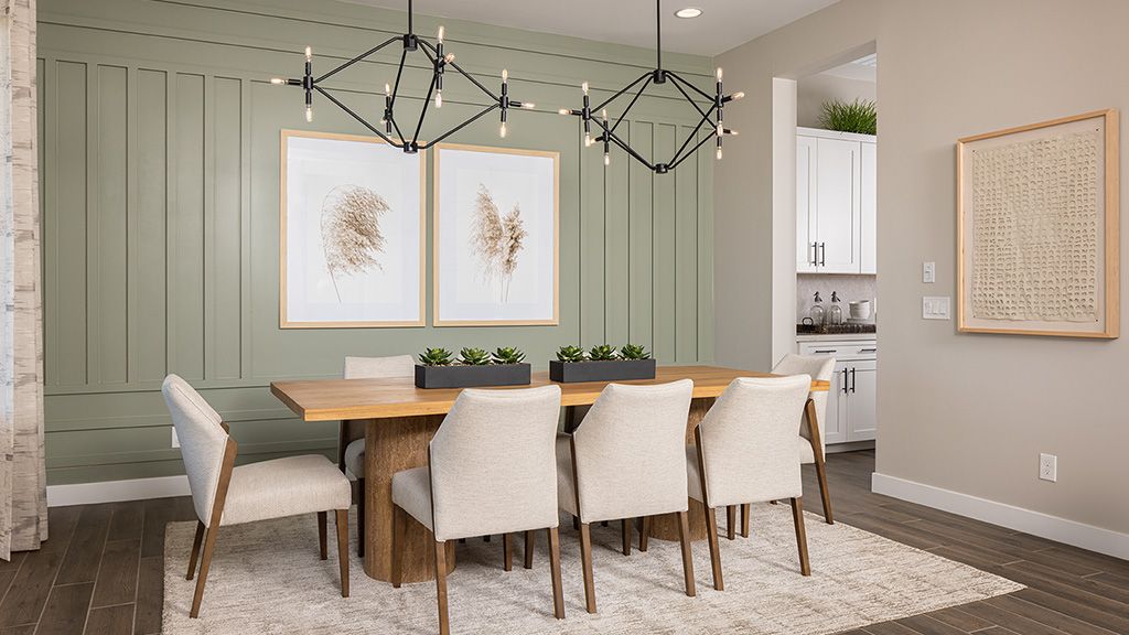 Legado Voyage Breckenridge Formal Dining