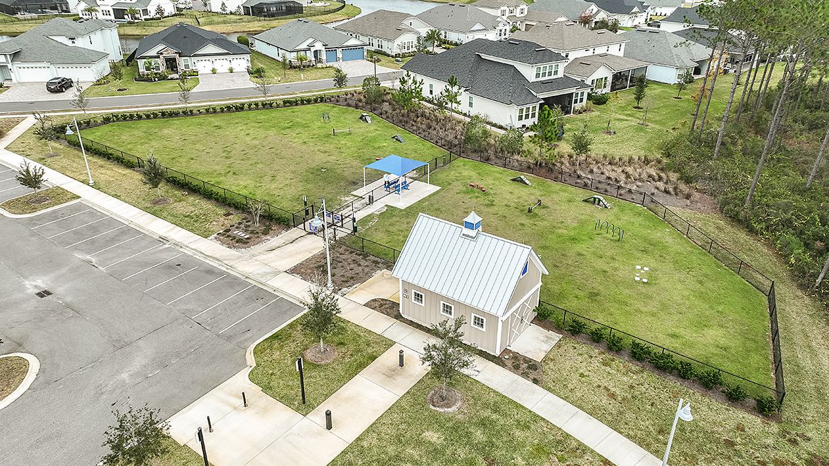 Silverleaf-Amenities-Center1397-1200X675