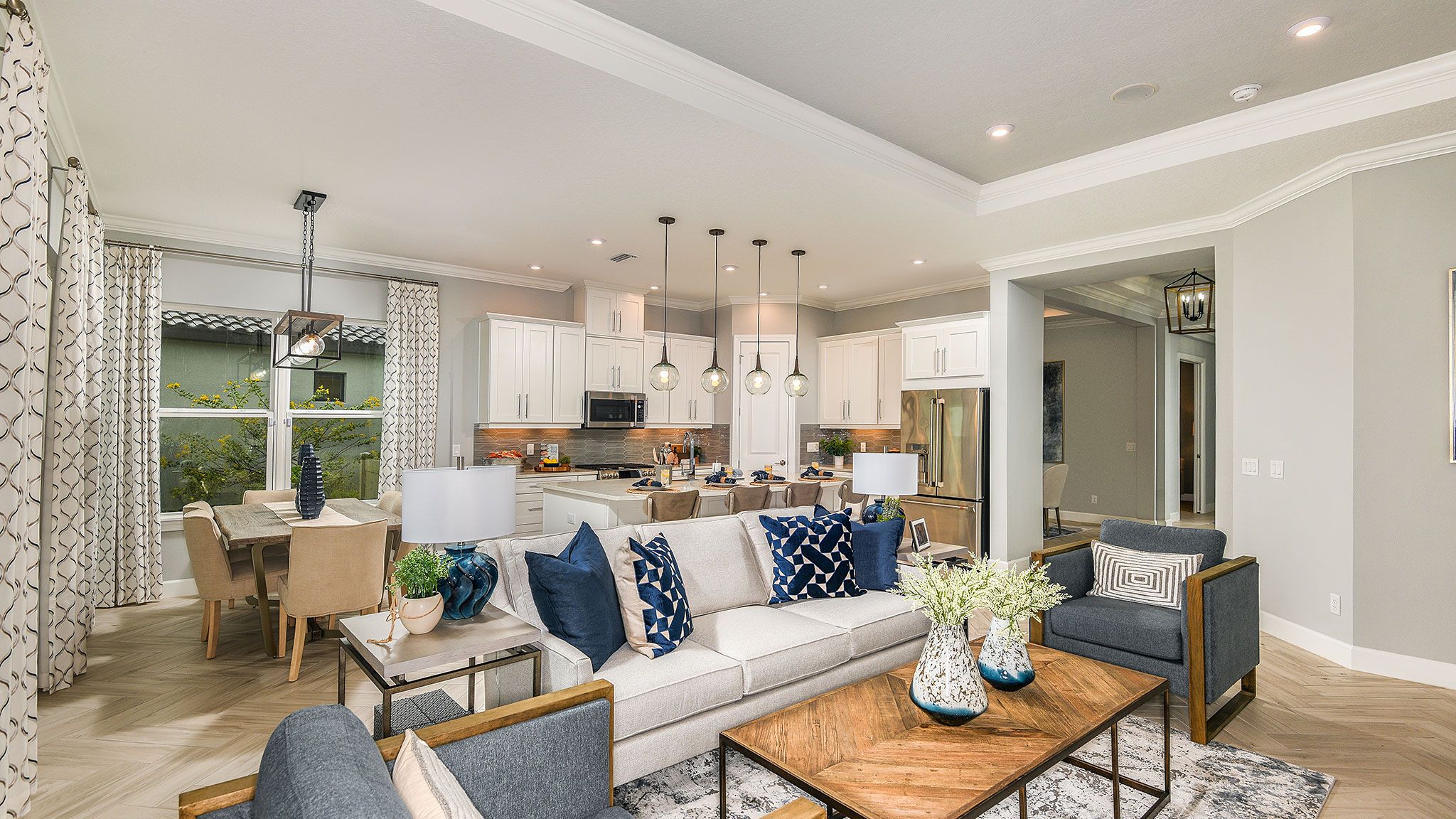 Esp-at-the-Heights-Farnese-3906-16x9