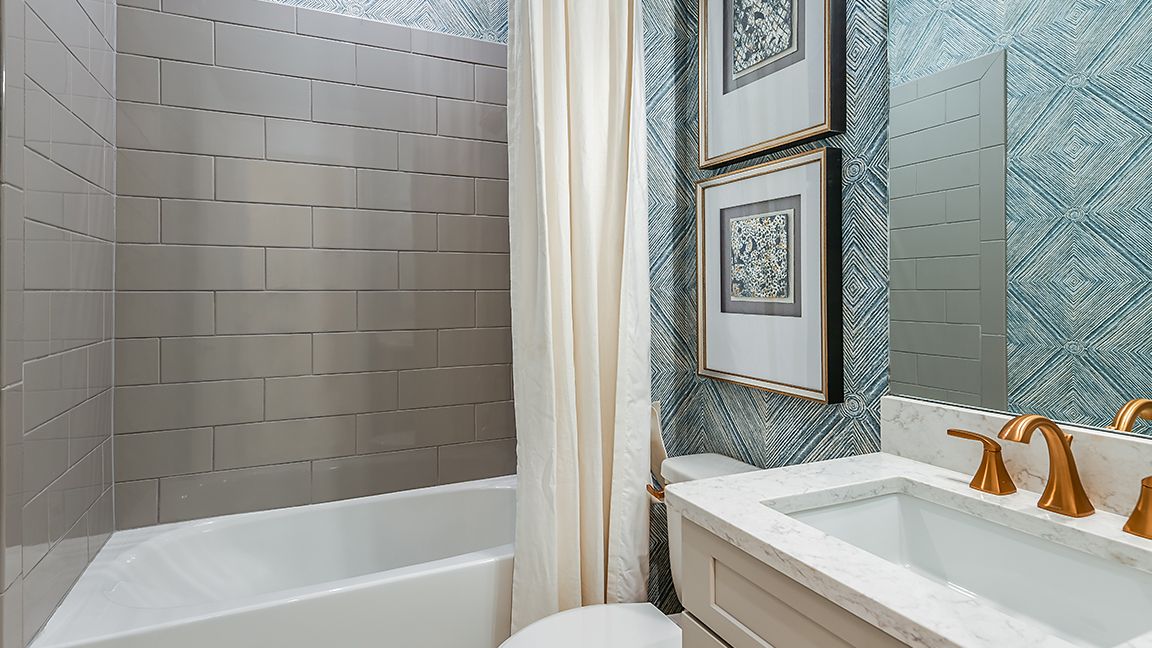 Esp at Azario LWR Lazio 7344-16x9