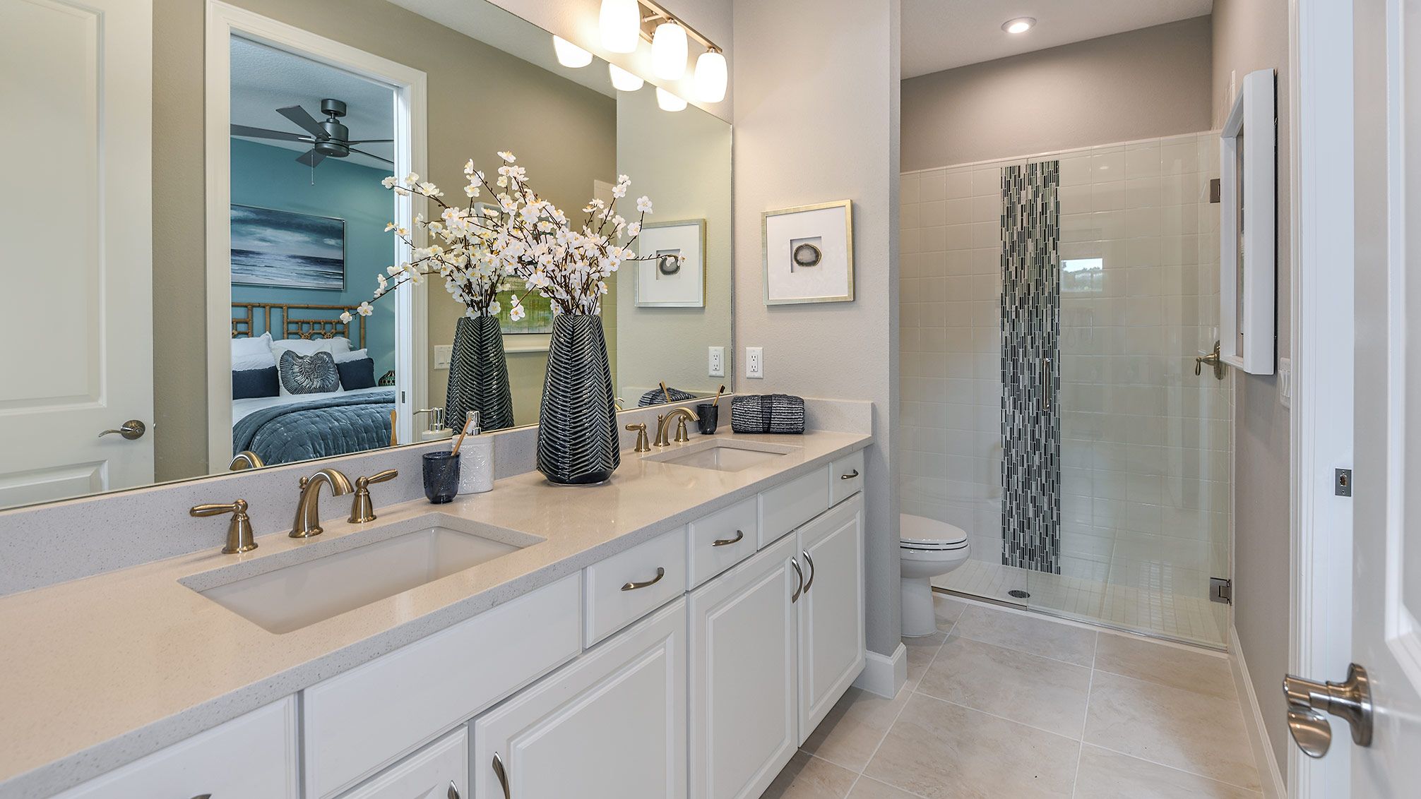 Esp-at-Azario-LWR-Arezzo-8170-16x9