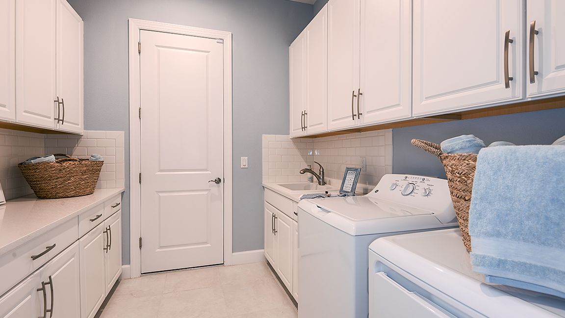 Esp at Azario LWR Farnese 7248-16x9 - Copy