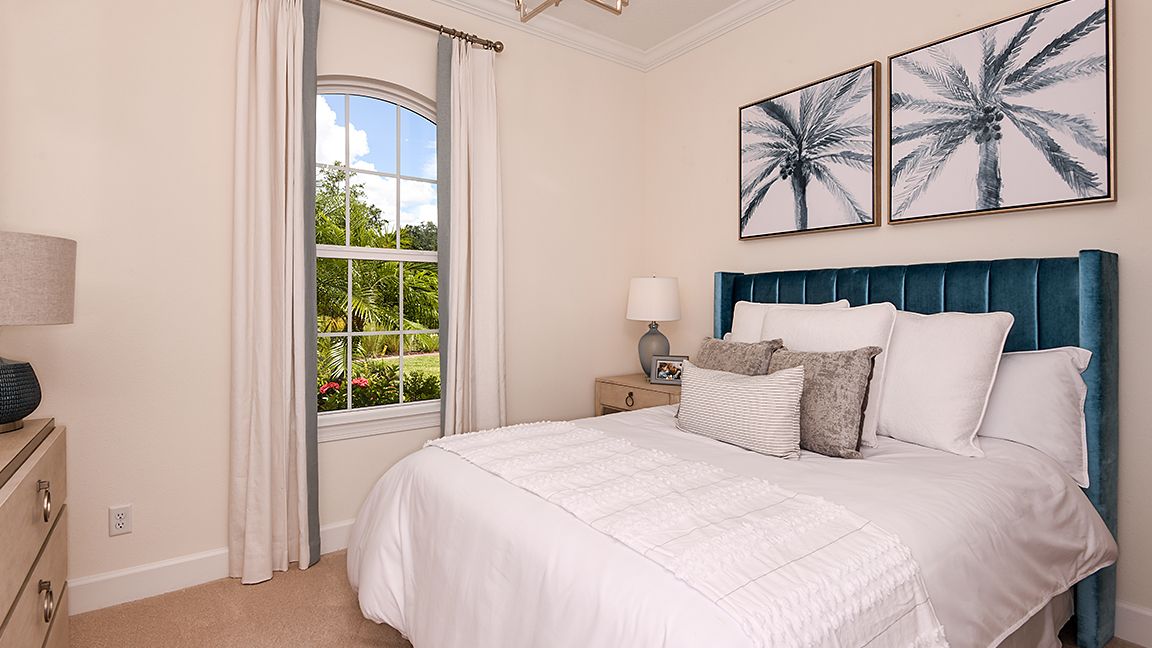 Esp at Azario LWR Farnese 7251-16x9