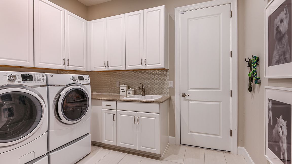 Esp at Azario LWR Pallazio 7104-16x9