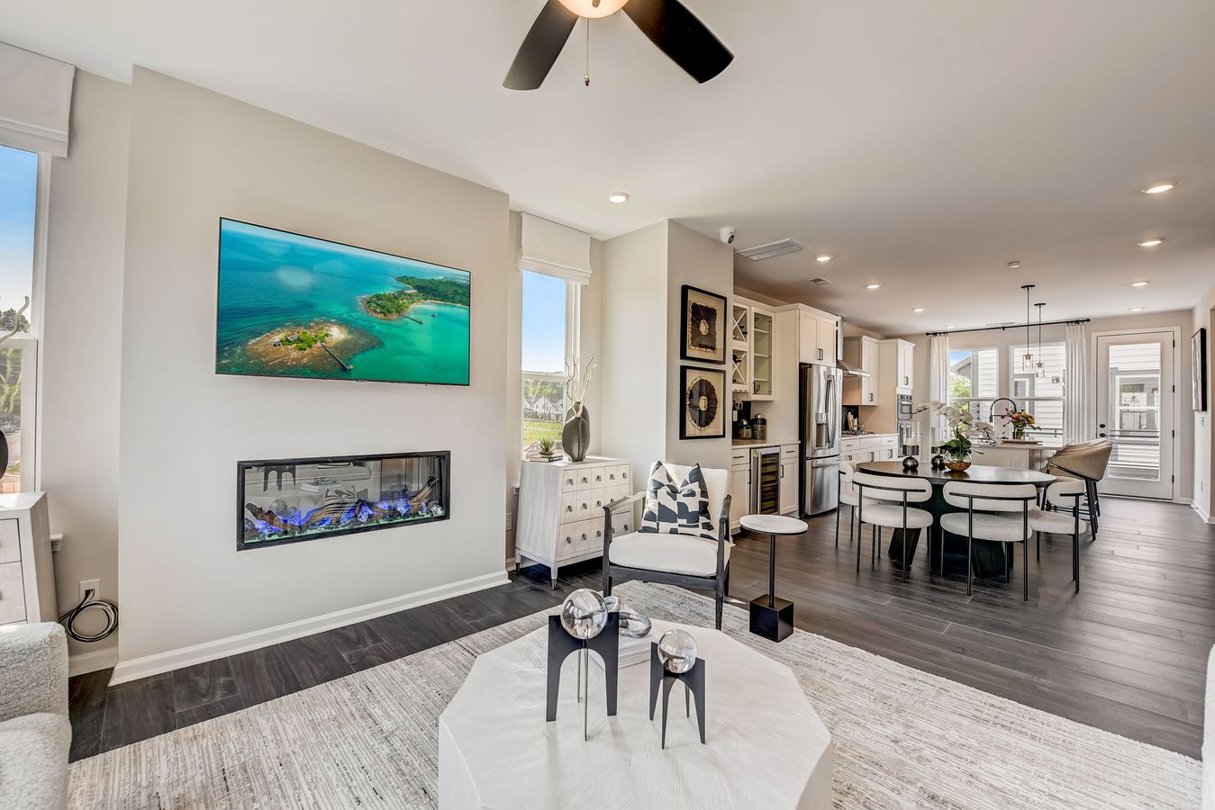 407 Jetton St-011