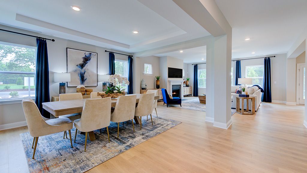 Dining to open gathering room