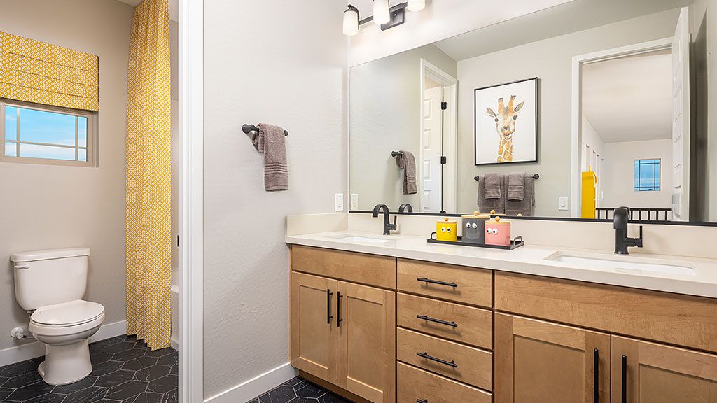 Aloravita Holly Bath 2 1024x576