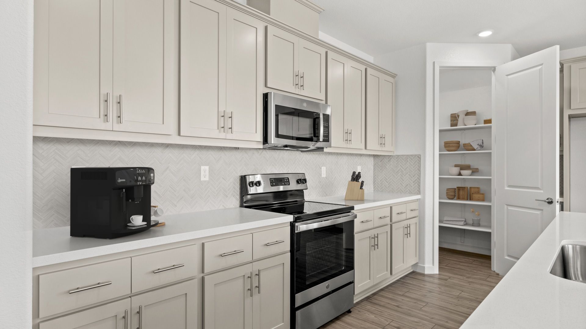 Lantana Kitchen 2